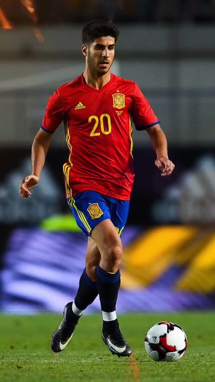 艾顿：我来湖人是填补空缺的，他们长期缺少攻守兼备的大个子（艾顿：加盟湖人是为补短板，球队长期缺少攻防一体的内线）