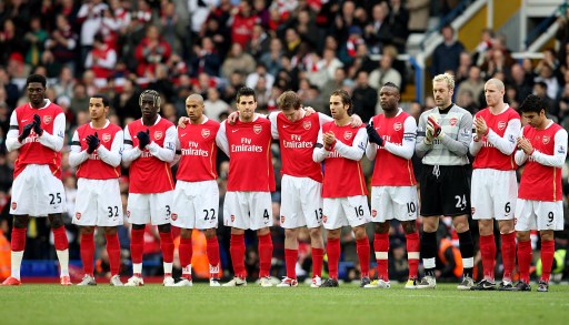 图片报：拜仁三将晒AI生成胡子照片，参与活动呼吁关注男性健康（图片报：拜仁三将晒AI胡须照，参与公益活动呼吁关注男性健康）